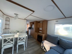 WhatsApp-Image-2024-09-21-at-09