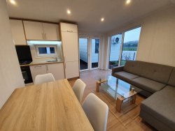 78267733_1028885507452728_1080236935538016256_n