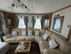 426715689_765177901886179_2925330563099304342_n