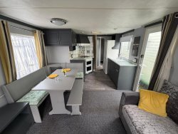 WhatsApp-Image-2025-12-05-at-20