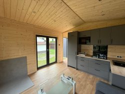 WhatsApp-Image-2025-09-23-at-18