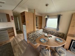 WhatsApp-Image-2025-04-21-at-20 WhatsApp-Image-2025-04-21-at-20