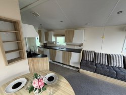 WhatsApp-Image-2025-10-23-at-20