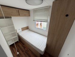 WhatsApp-Image-2025-10-08-at-20 WhatsApp-Image-2025-10-08-at-20