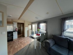 WhatsApp-Image-2024-12-05-at-05