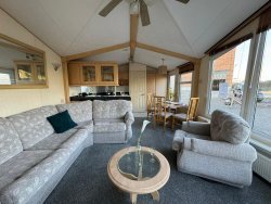 WhatsApp-Image-2023-09-29-at-09